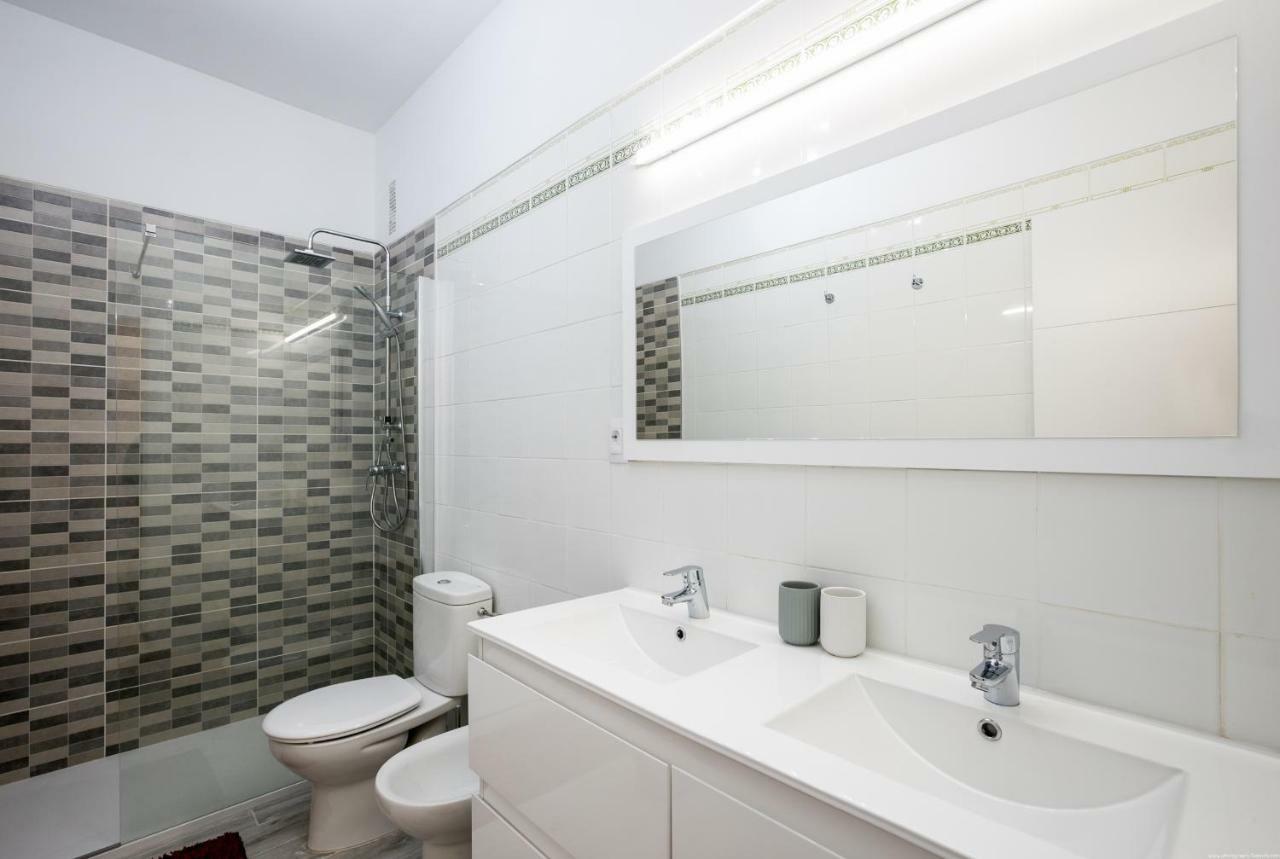 Spacious & Stylish Apartment Los Cristianos Los Cristianos  Eksteriør billede